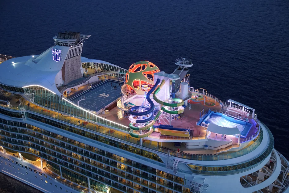 Mô hình tàu du lịch Royal Caribbean Mariner of the Seas 3D - Image 6