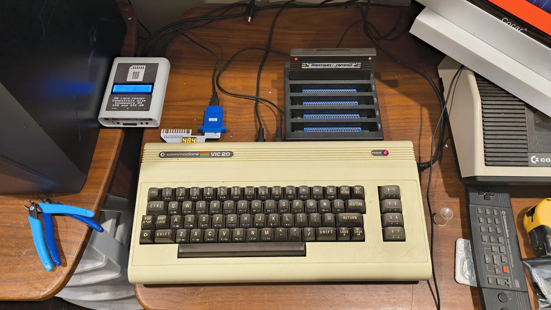 Chân đế phong cách PET cho Commodore VIC-20 - Image 4