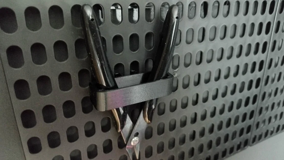 Giá treo kìm, kéo thông minh cho bảng đục lỗ (Pegboard) - Image 1