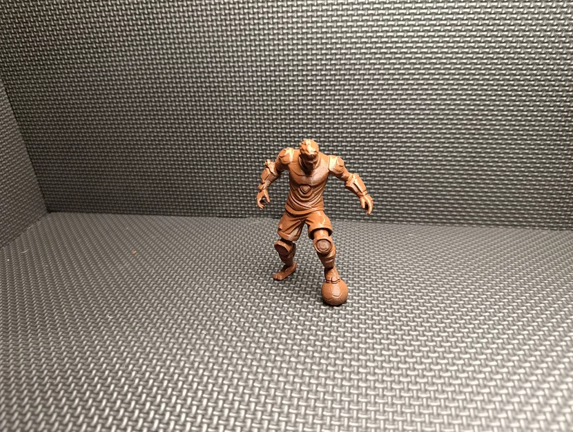 Chiến binh bóng đá mặc giáp (Armored Soccer Warrior) - Image 3