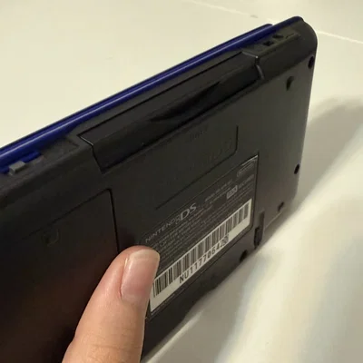 Nắp đậy khe cắm thẻ game cho Nintendo DS Phat