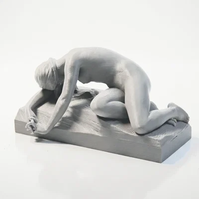 Tượng Điêu Khắc Cổ Điển 'In Sorrow' - Mẫu In 3D Đầy Cảm Xúc
