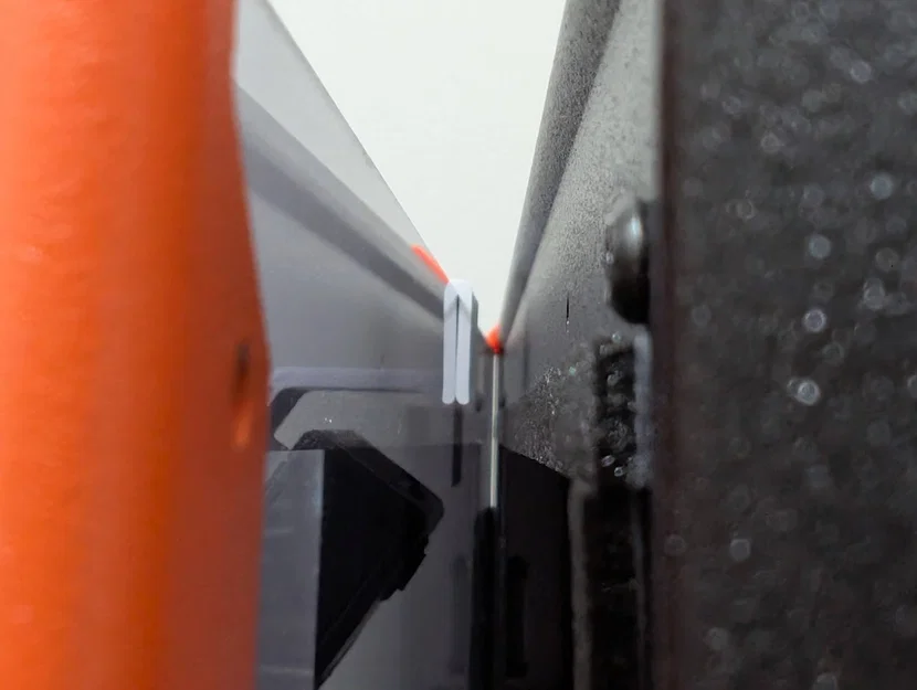 Móc treo camera ESP32 cho cửa máy in Prusa Core One - Image 2