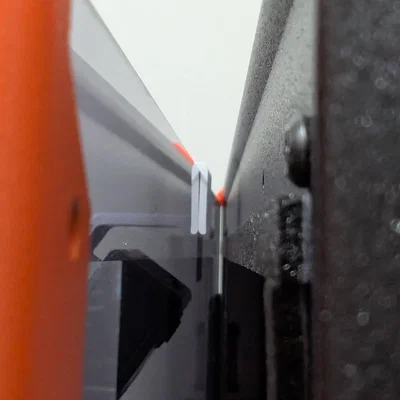 Móc treo camera ESP32 cho cửa máy in Prusa Core One