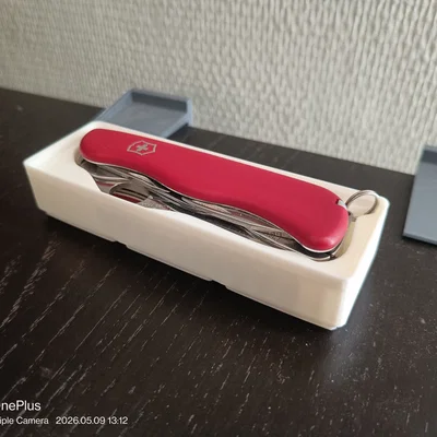 Khay trưng bày Gridfinity cho Victorinox Locksmith (loại 122mm một tay)