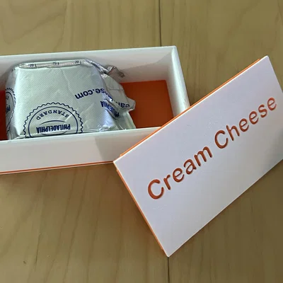 Hộp đựng phô mai Cream Cheese (8oz) in 3D tiện lợi