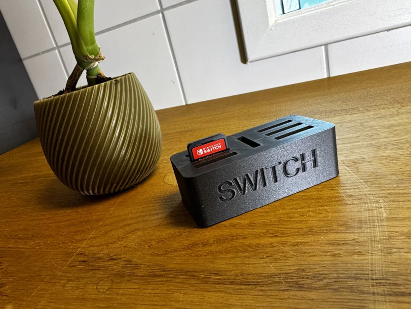 Hộp đựng băng game Nintendo Switch - Image 1