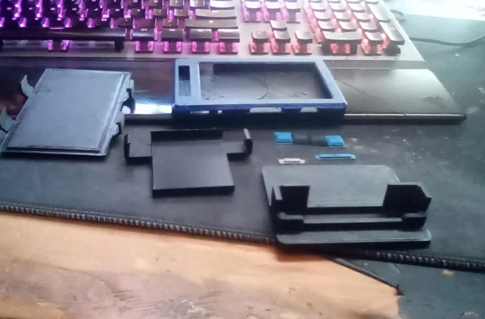 Chân đế đứng Xteink X4 Vertical Stand cho thiết bị Retrocase 4c - Image 1