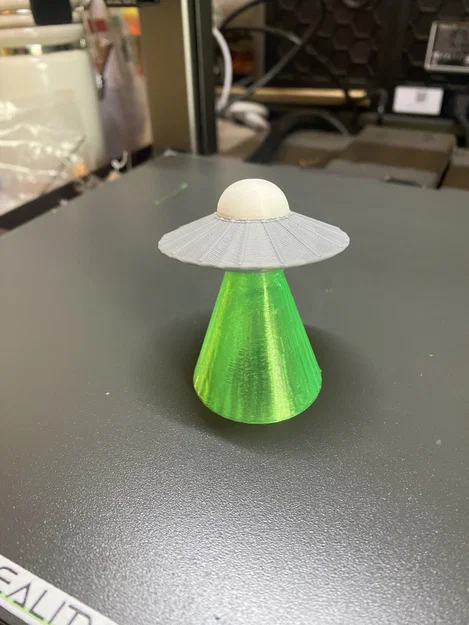 Mô hình in 3D đĩa bay bắt cóc Alien Abduction độc đáo - Image 1