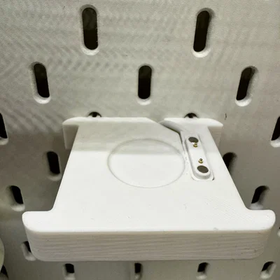Giá treo IKEA SKÅDIS cho đồng hồ CARNEO GuardKid+ 4G ULTRA