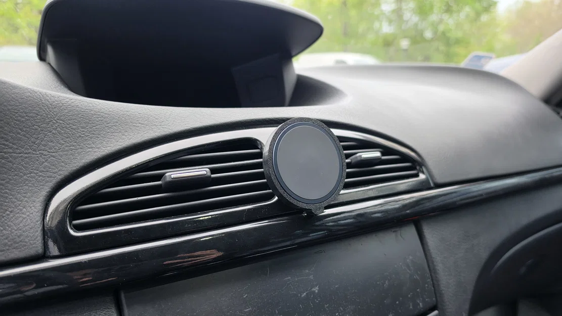 Giá đỡ MagFit / MagSafe cho xe Renault Laguna II - Image 1