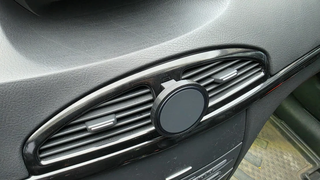Giá đỡ MagFit / MagSafe cho xe Renault Laguna II - Image 5