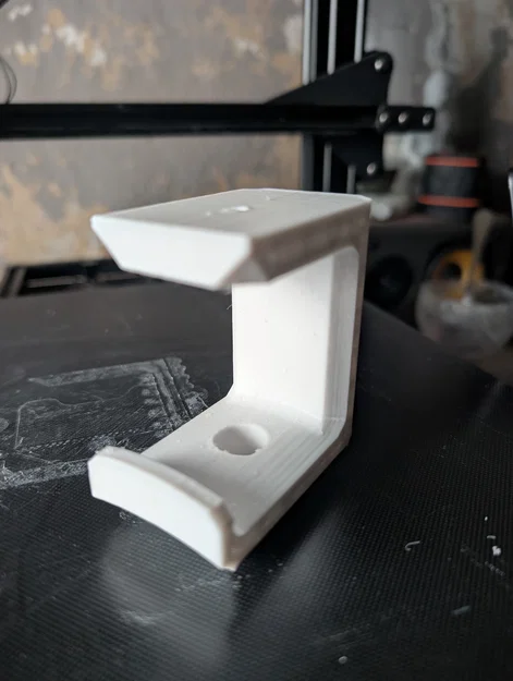Giá treo tai nghe gắn dưới bàn (Undertable Headphone Holder) - Image 1