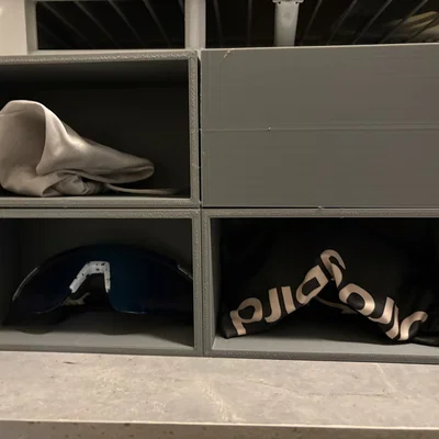 Sunny Shelf – Kệ để đồ