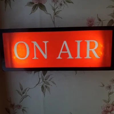 Hộp đèn “ON AIR” (Light Box) – Không cần AMS