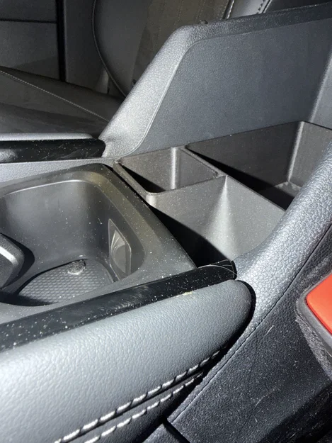 Tiguan 3 Inlay Mittelarmlehne - Image 4