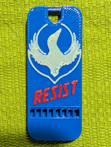 Còi báo động cá nhân in 3D thiết kế độc đáo với thông điệp Resist - Image 2