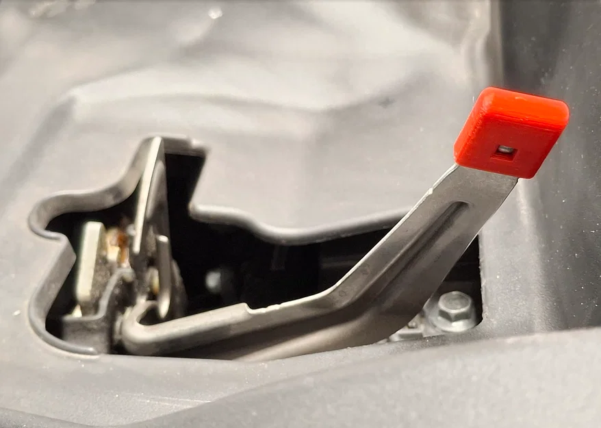 Ốp chụp đầu chốt khóa nắp capo (Hood Latch Tip Cover) - Image 1