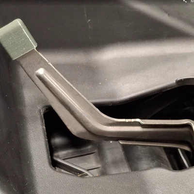 Ốp chụp đầu chốt khóa nắp capo (Hood Latch Tip Cover)