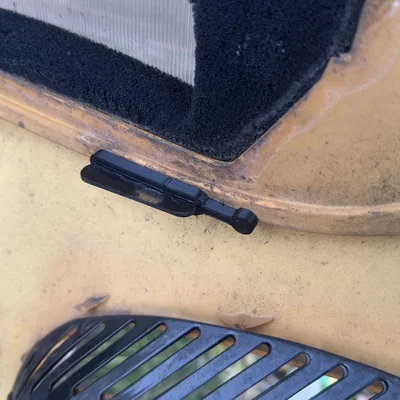 Kẹp kính chắn gió cho Ski-Doo S Chassis (windsheild clips)