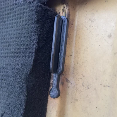 Kẹp kính chắn gió cho Ski-Doo S Chassis (windsheild clips)