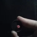 Kẹp cài nón cho máng ăn chim ruồi (Humming bird feeder hat clip) in 3D - Thumbnail 3