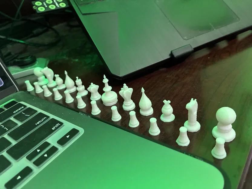 Bộ cờ Courier Chess du hành – trò trung cổ, cỡ gọn mang theo - Image 3