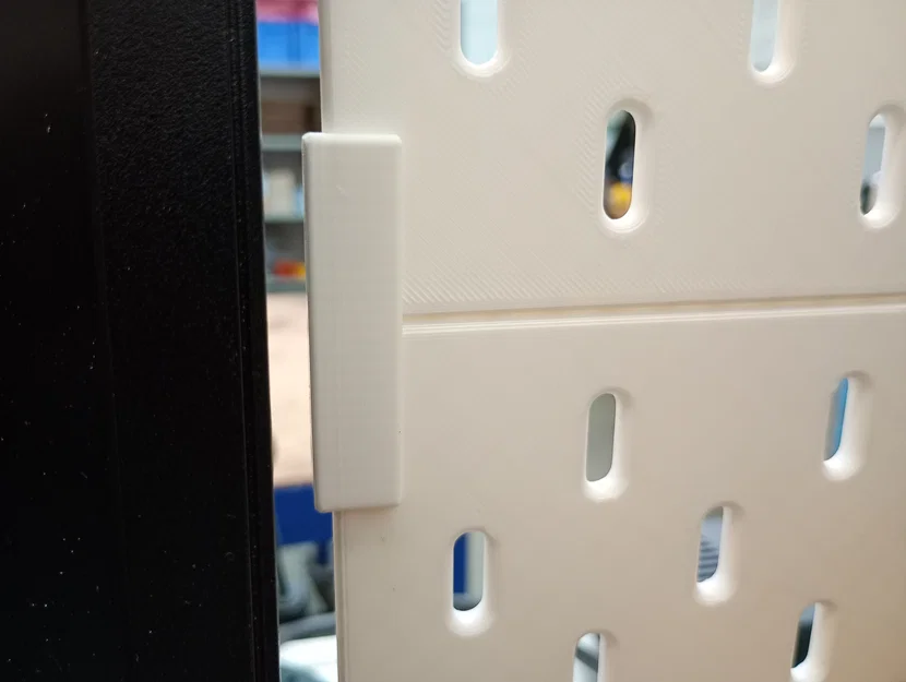 Thanh kẹp chữ U nối bảng treo tường IKEA SKÅDIS - Image 1