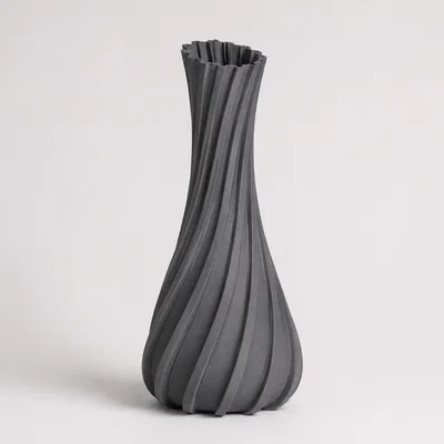 Parametric Spiral Vase #001 – Bình hoa xoắn parametric hiện đại