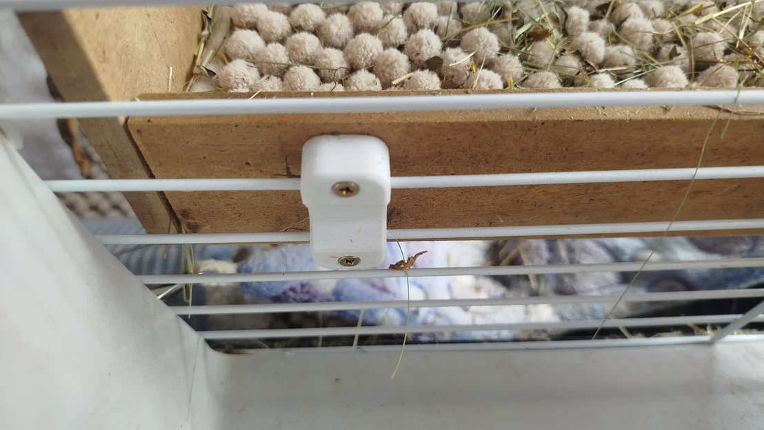 2 floor – Ngàm/kẹp giữ tầng 2 cho lồng guinea pig - Image 2