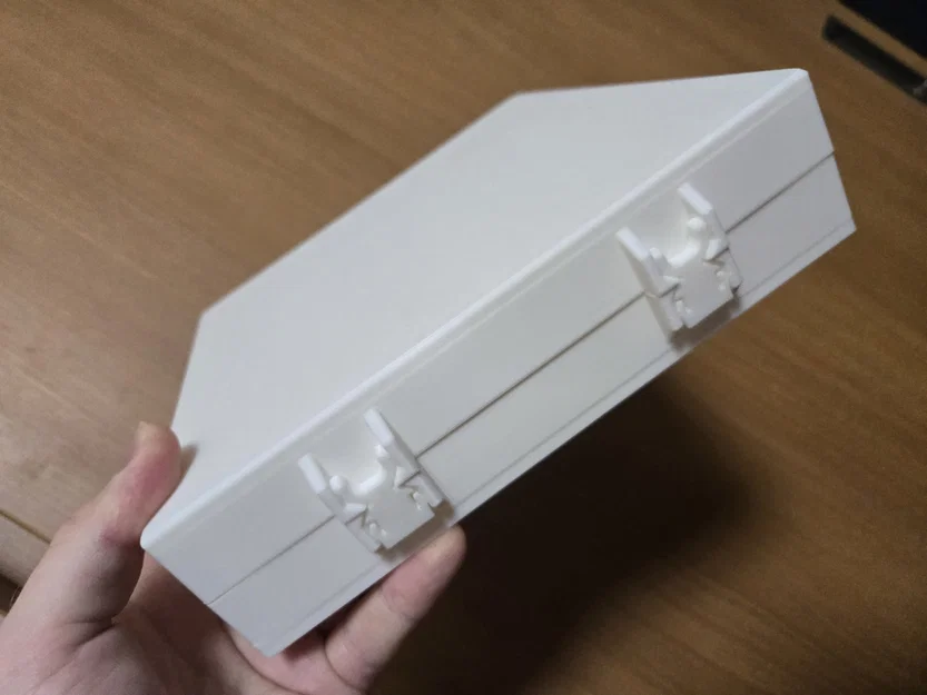 Hộp đựng MakerChip có tay xách Print-in-Place - Image 2