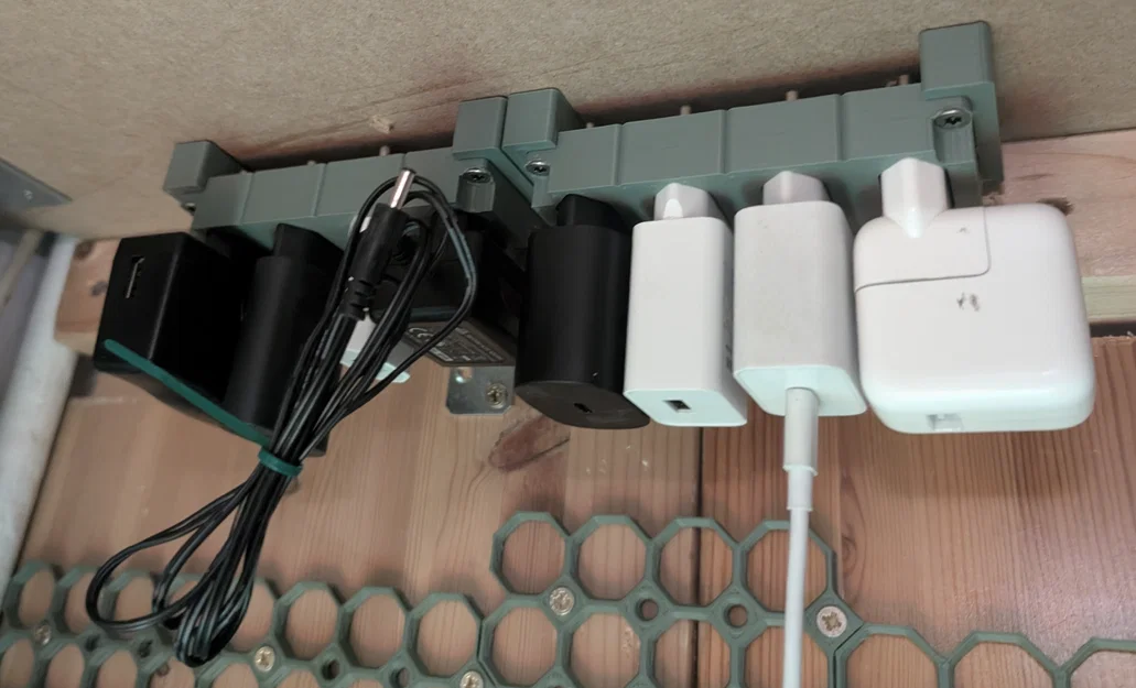 Khay Cất Power Adapter Nhỏ / Ổ Cắm AC Hỏng (Dead AC Outlet) - Image 2