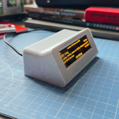 Vỏ cho Gadec Departure Board – ESP32 D1 mini & OLED 3.12"