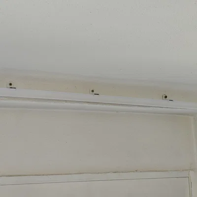Ốp che ray rèm: curtain track cover (Abdeckung für Deckenvorhangschine)
