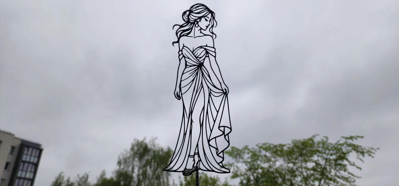 Tranh treo tường 2D Cô Gái Mặc Váy Thanh Lịch (Elegant Woman in Dress 2D Wall Art) - Image 2