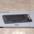 Giá đỡ điện thoại tiện ích cho bàn phím Logitech POP ICON KEYS - Thumbnail 3