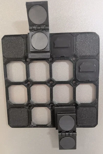 Kẹp giấy nam châm thông minh cho bảng lưới Grid (Magnetic Paperclip) - Image 1
