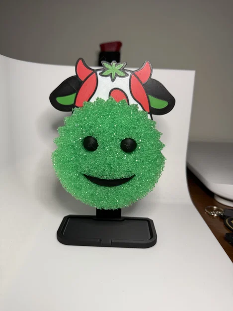 Giá đỡ Scrub Daddy hình Bò Dâu (Strawberry Cow) kèm khay hứng nước - Image 2