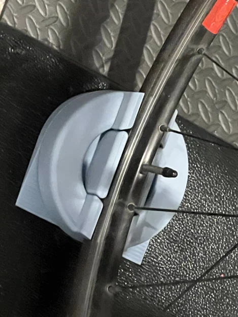 Gối kê bánh trước xoay cho stationary trainer - Image 1