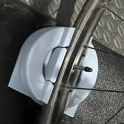 Gối kê bánh trước xoay cho stationary trainer
