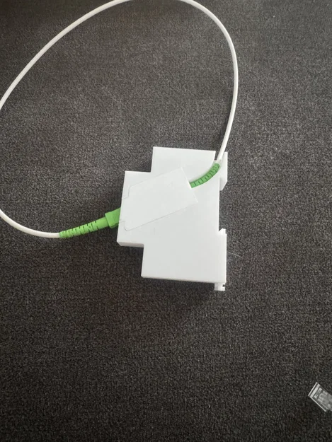 Cổng passthrough cáp quang DIN rail 18mm cho tủ điện (PTO) - Image 2