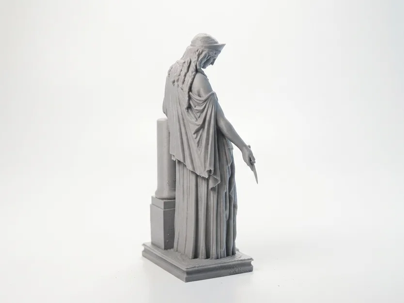 Tượng Điêu Khắc Cổ Điển Iron Medea – 3D Printable - Image 4