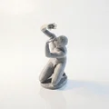 Tượng Cổ Điển Thiếu Niên Quỳ Gối – 3D Printable - Thumbnail 4
