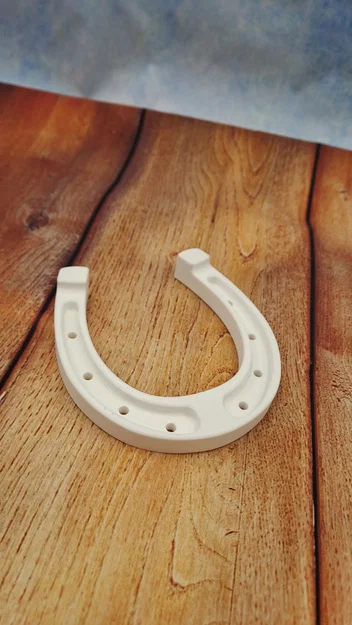 Móng ngựa (Horseshoe) in 3D tối giản - Image 5