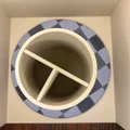 Ống đựng bút hình trụ họa tiết lục giác (Hex‑pattern cylindrical pen holder) - Thumbnail 1