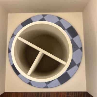 Ống đựng bút hình trụ họa tiết lục giác (Hex‑pattern cylindrical pen holder)