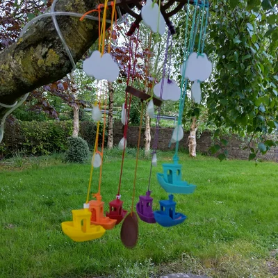 Chuyến Bay của Báidín Fionn: Benchy Chuông Gió & Chuông Mưa