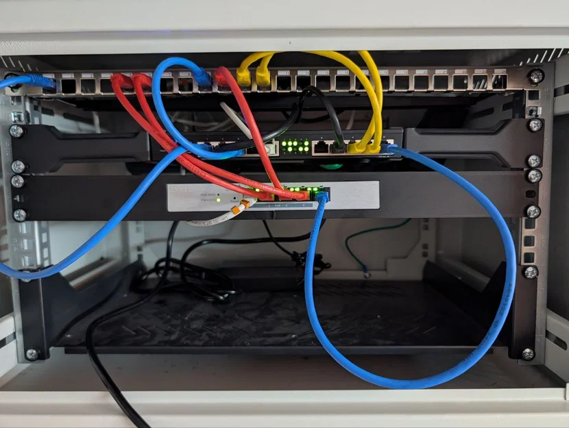 Ngàm gắn Rack 19 inch 1U cho Switch Zyxel GS1200-5HPv2 - Image 1