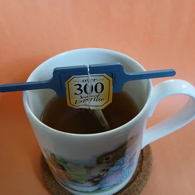 Yet Another Tea Bag Holder – Giá treo túi trà