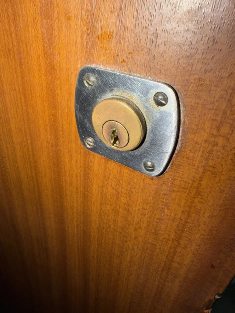 Miếng ốp mặt SwitchBot Lock Ultra tùy chỉnh cho ổ khóa khó lắp đặt - Image 1